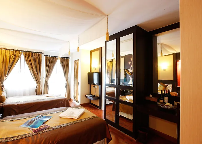 Hotel Mirth Sathorn 3*