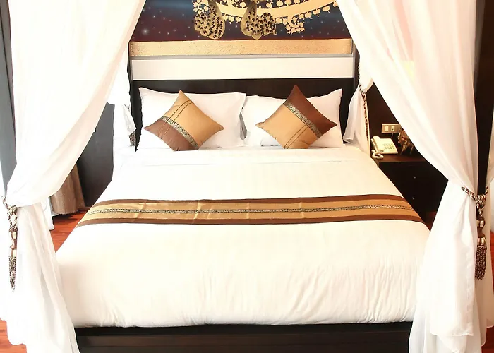 Mirth Sathorn 3* Bangkok