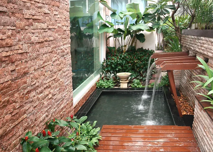 Hotel Mirth Sathorn Bangkok